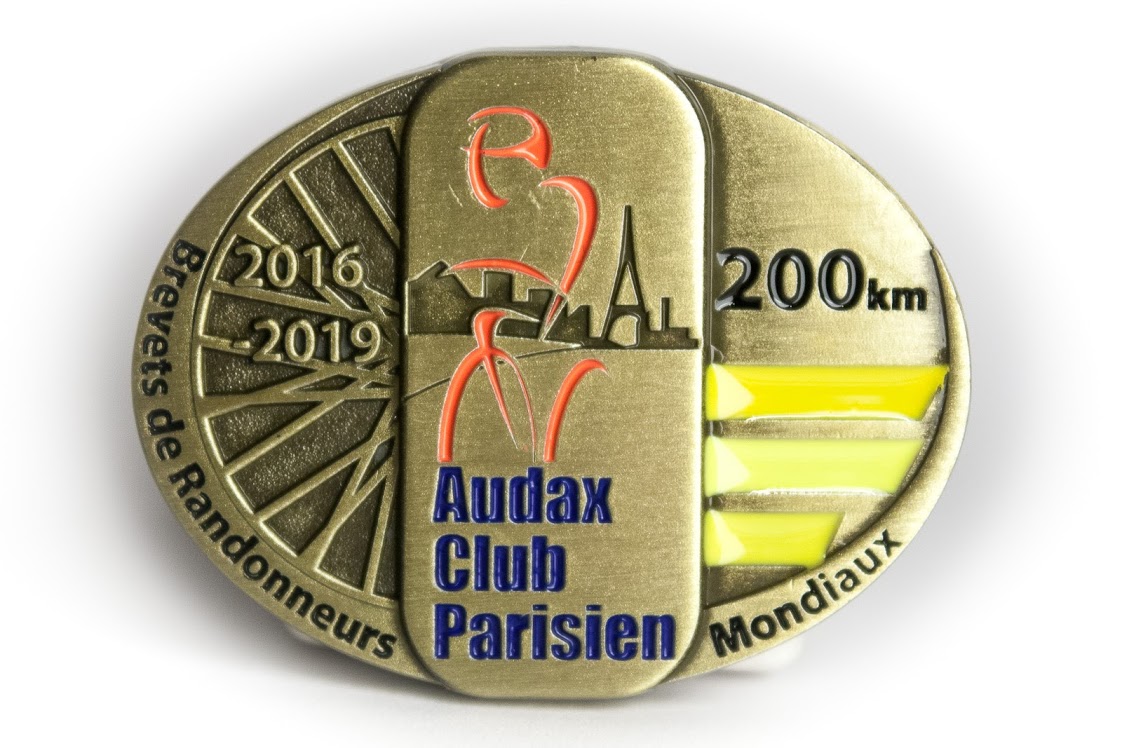 Медаль 200 КМ